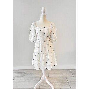 Selene Dress Navy Embroidered Daisies size small  excellent pre owned condition